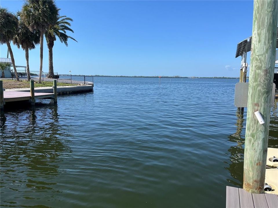 For Sale: $1,699,000 (4 beds, 3 baths, 2337 Square Feet)
