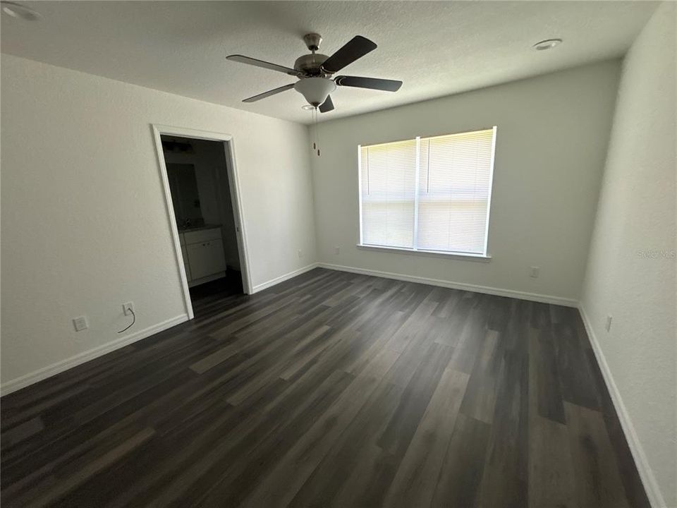 For Rent: $1,625 (3 beds, 2 baths, 1319 Square Feet)