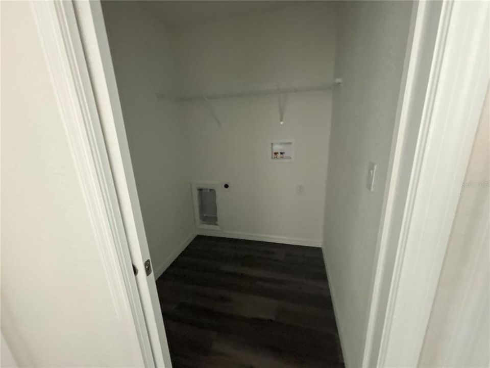 For Rent: $1,625 (3 beds, 2 baths, 1319 Square Feet)