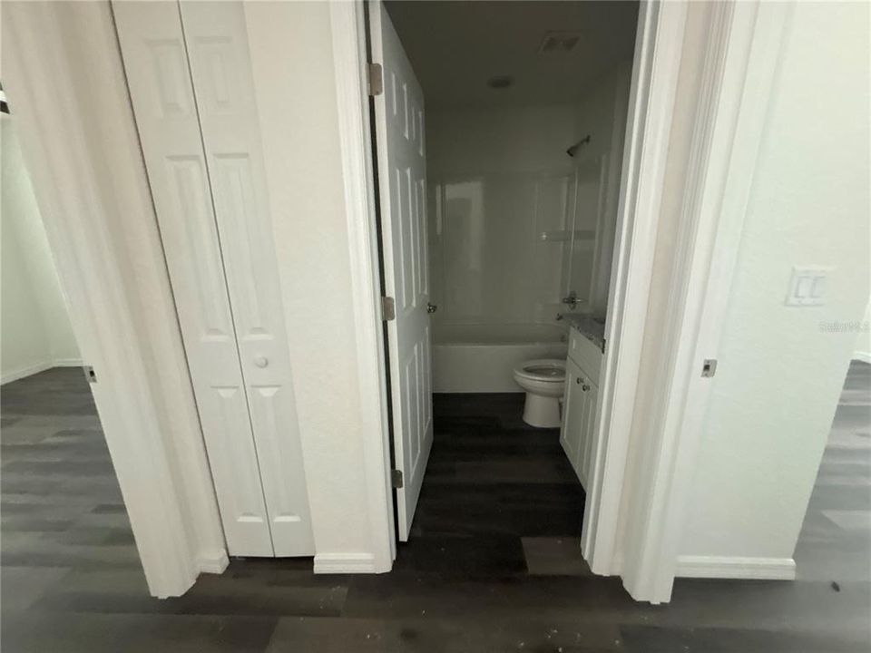 For Rent: $1,625 (3 beds, 2 baths, 1319 Square Feet)