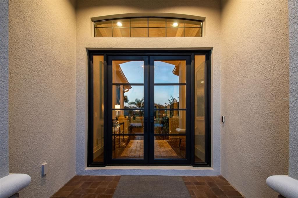 Activo con contrato: $1,399,000 (3 camas, 3 baños, 3095 Pies cuadrados)