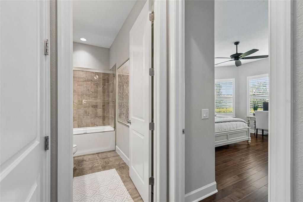 Activo con contrato: $1,399,000 (3 camas, 3 baños, 3095 Pies cuadrados)
