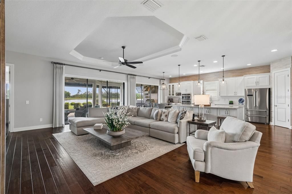 Activo con contrato: $1,399,000 (3 camas, 3 baños, 3095 Pies cuadrados)