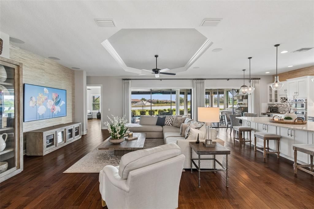 Activo con contrato: $1,399,000 (3 camas, 3 baños, 3095 Pies cuadrados)
