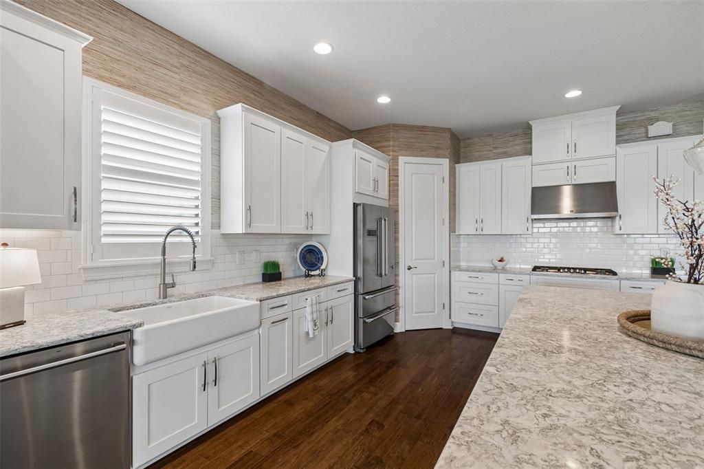 Activo con contrato: $1,399,000 (3 camas, 3 baños, 3095 Pies cuadrados)