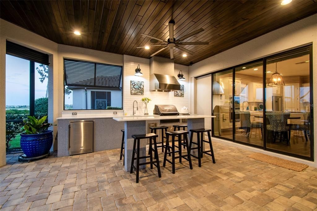 Activo con contrato: $1,399,000 (3 camas, 3 baños, 3095 Pies cuadrados)