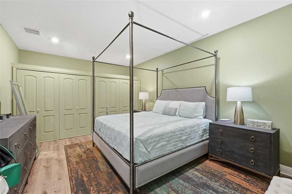 For Sale: $1,700,000 (7 beds, 6 baths, 5187 Square Feet)