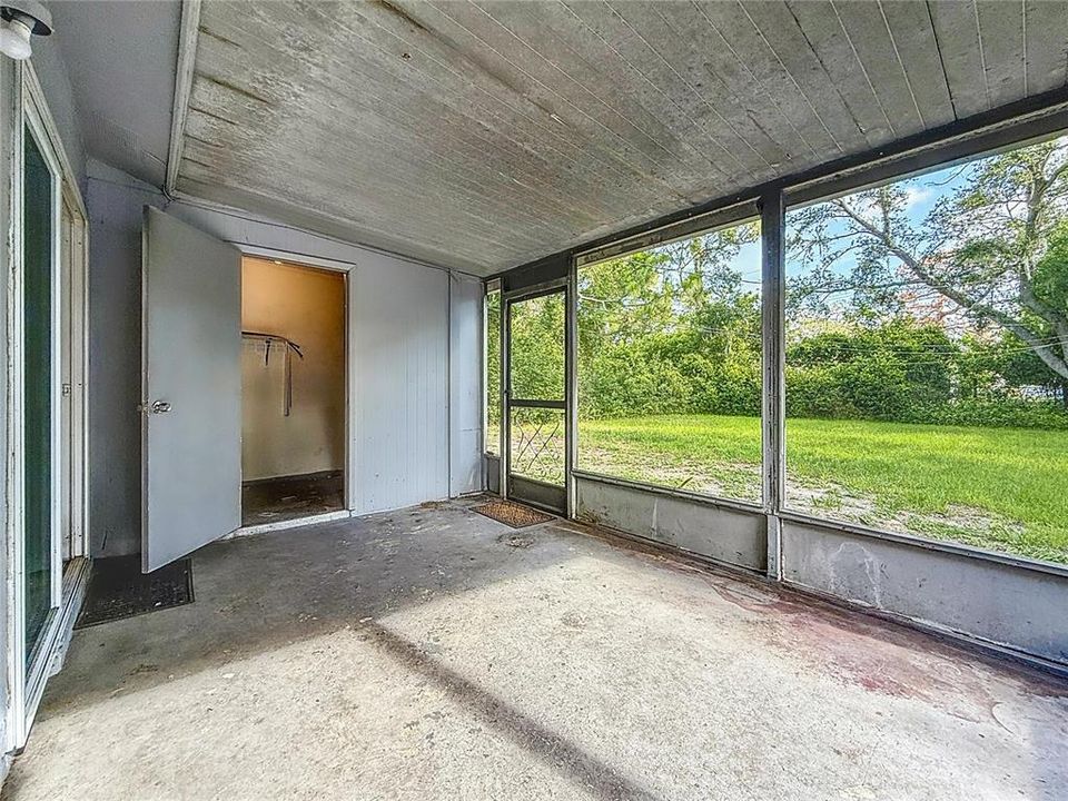 For Sale: $395,000 (4 beds, 0 baths, 1416 Square Feet)