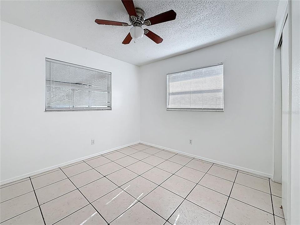 For Sale: $395,000 (4 beds, 0 baths, 1416 Square Feet)