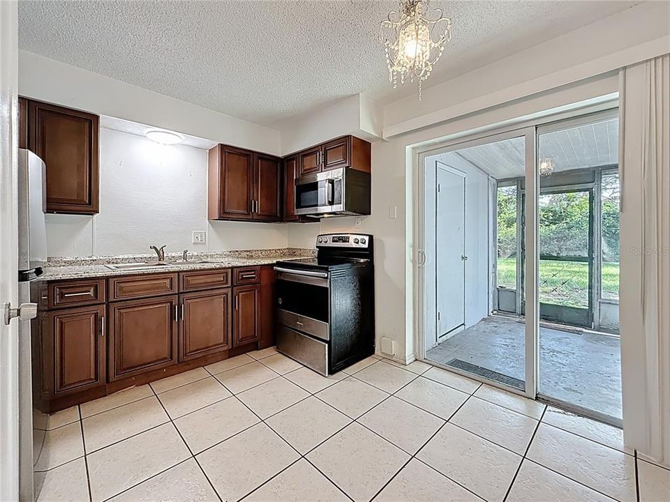 For Sale: $395,000 (4 beds, 0 baths, 1416 Square Feet)