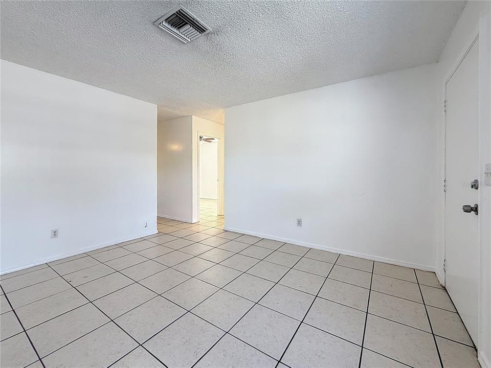 For Sale: $395,000 (4 beds, 0 baths, 1416 Square Feet)