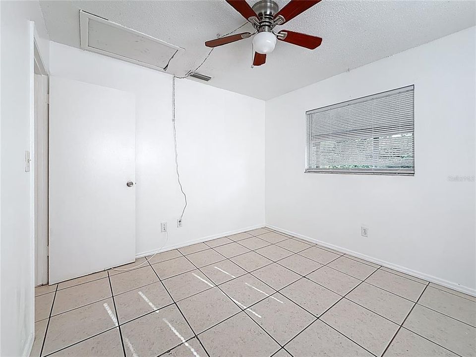 For Sale: $395,000 (4 beds, 0 baths, 1416 Square Feet)