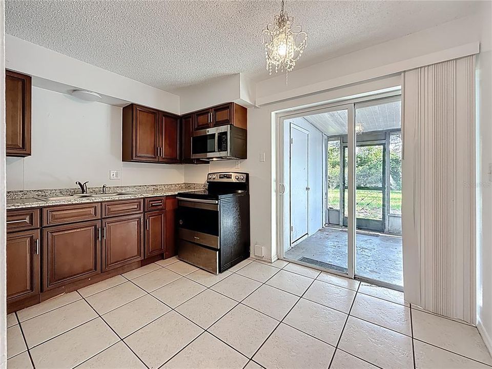 For Sale: $395,000 (4 beds, 0 baths, 1416 Square Feet)