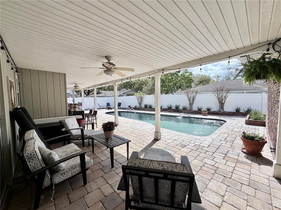 Active With Contract: $799,000 (4 beds, 2 baths, 2681 Square Feet)