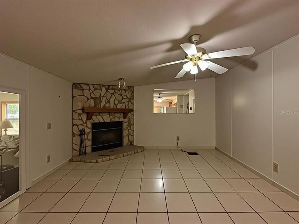 En Venta: $229,999 (3 camas, 2 baños, 1736 Pies cuadrados)