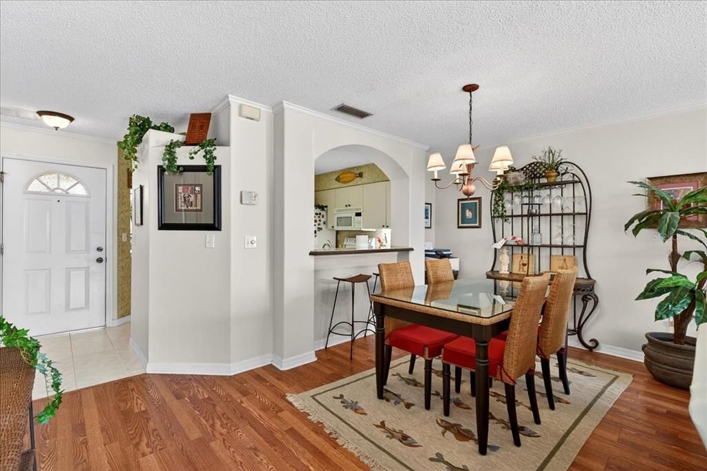 En Venta: $264,900 (2 camas, 2 baños, 1495 Pies cuadrados)