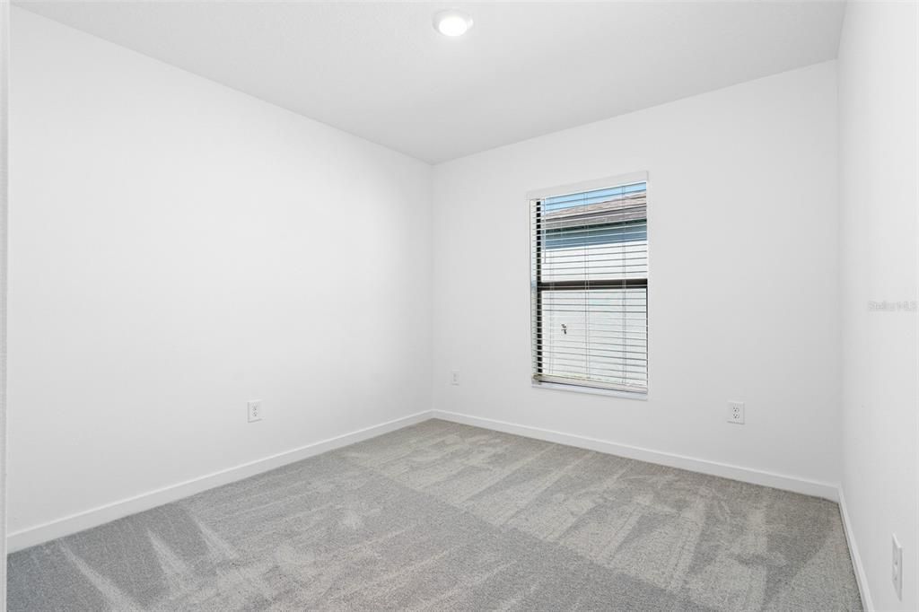 En Venta: $299,900 (3 camas, 2 baños, 1268 Pies cuadrados)