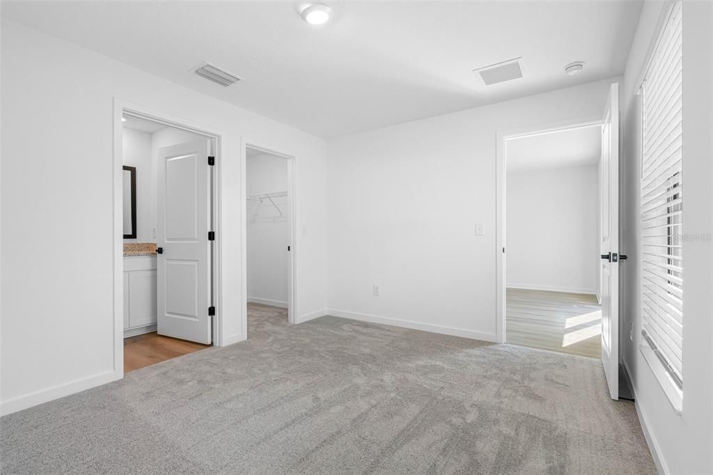 En Venta: $299,900 (3 camas, 2 baños, 1268 Pies cuadrados)