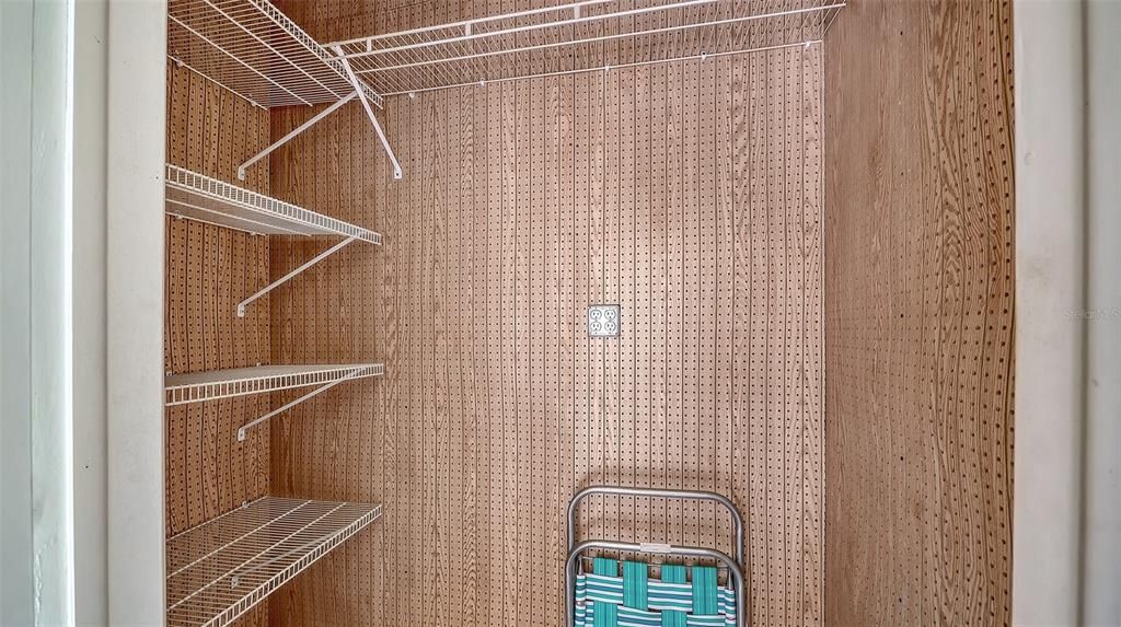 For Sale: $390,000 (2 beds, 2 baths, 1376 Square Feet)