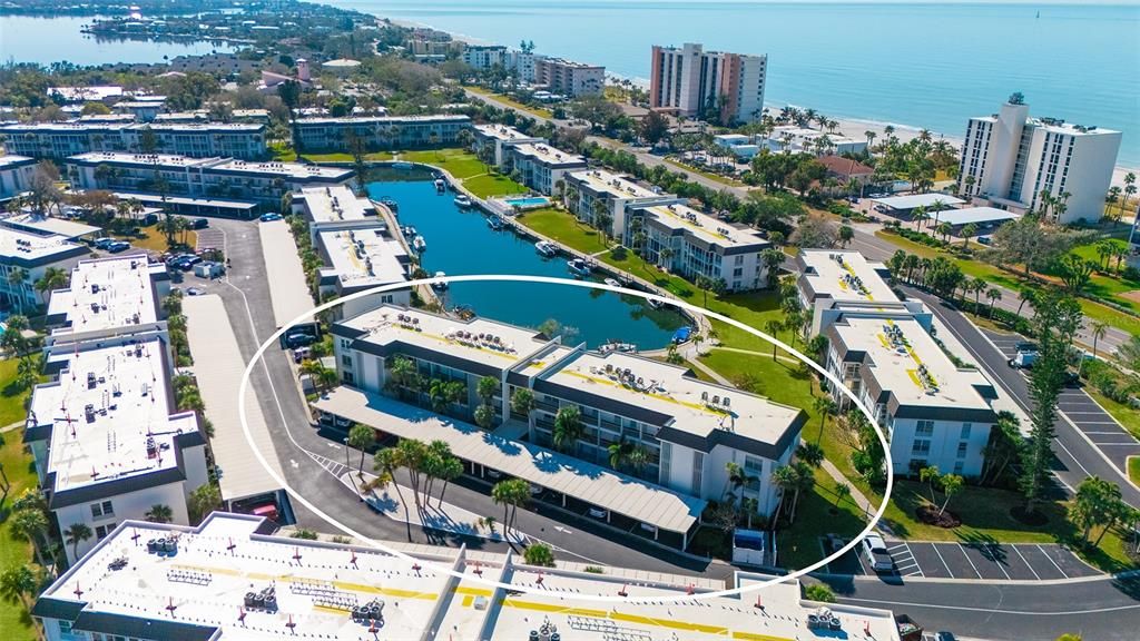 For Sale: $390,000 (2 beds, 2 baths, 1376 Square Feet)