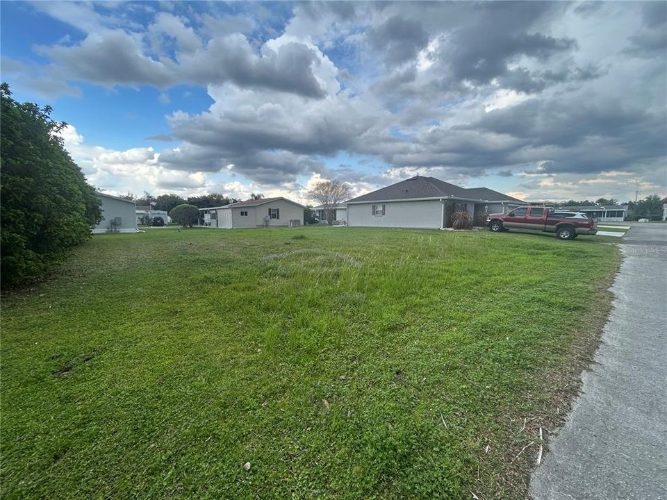 待售: $36,900 (0.12 acres)