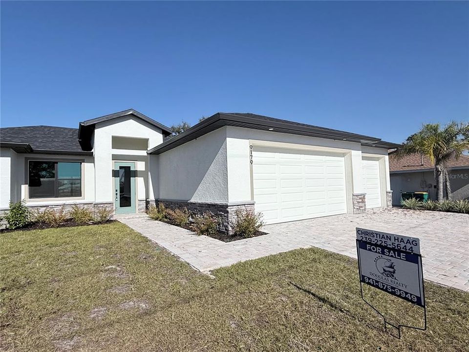 Recently Rented: $2,600 (4 beds, 2 baths, 1723 Square Feet)