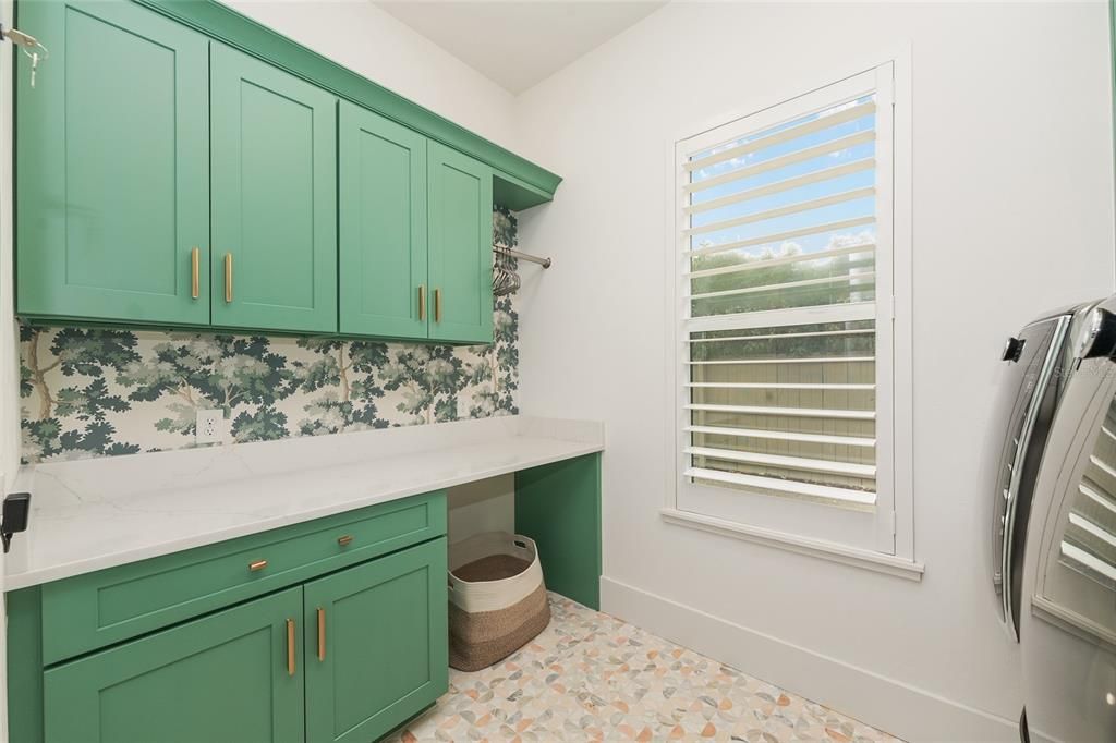 Activo con contrato: $1,399,900 (4 camas, 4 baños, 3575 Pies cuadrados)