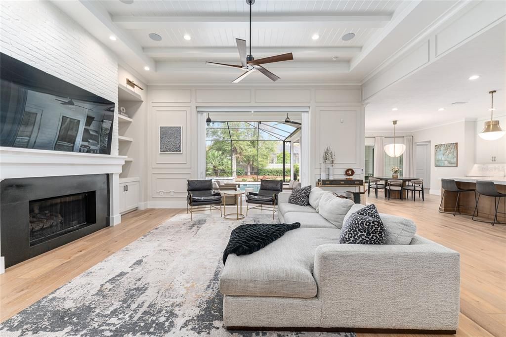 Activo con contrato: $1,399,900 (4 camas, 4 baños, 3575 Pies cuadrados)