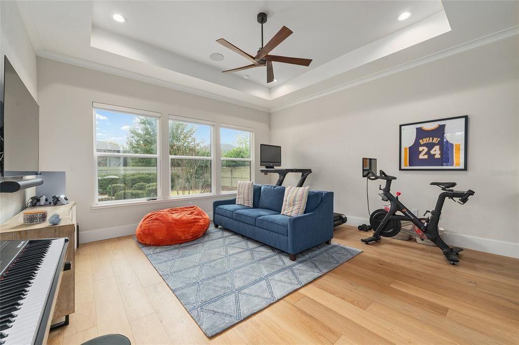 Activo con contrato: $1,399,900 (4 camas, 4 baños, 3575 Pies cuadrados)