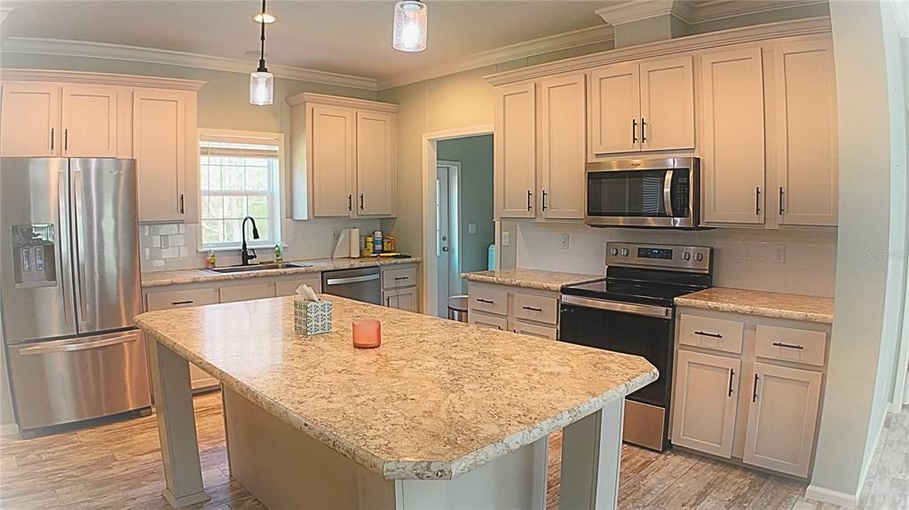 For Sale: $360,000 (4 beds, 2 baths, 1875 Square Feet)