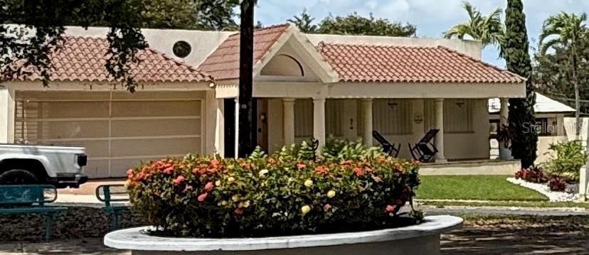For Sale: $645,000 (4 beds, 5 baths, 2128 Square Feet)