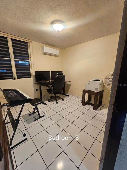For Sale: $645,000 (4 beds, 5 baths, 2128 Square Feet)