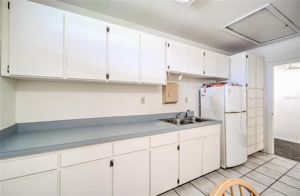 Activo con contrato: $575,000 (0 camas, 0 baños, 3288 Pies cuadrados)