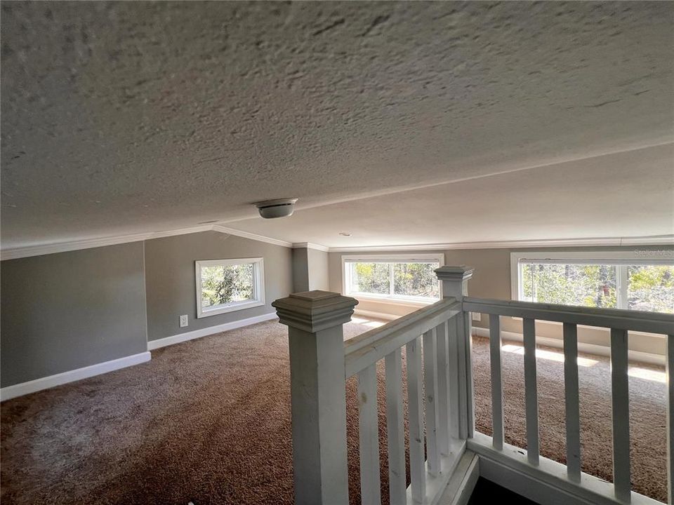 На продажу: $160,000 (5.17 acres)
