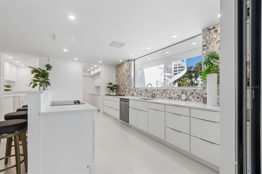 Active With Contract: $2,998,000 (4 beds, 3 baths, 4006 Square Feet)