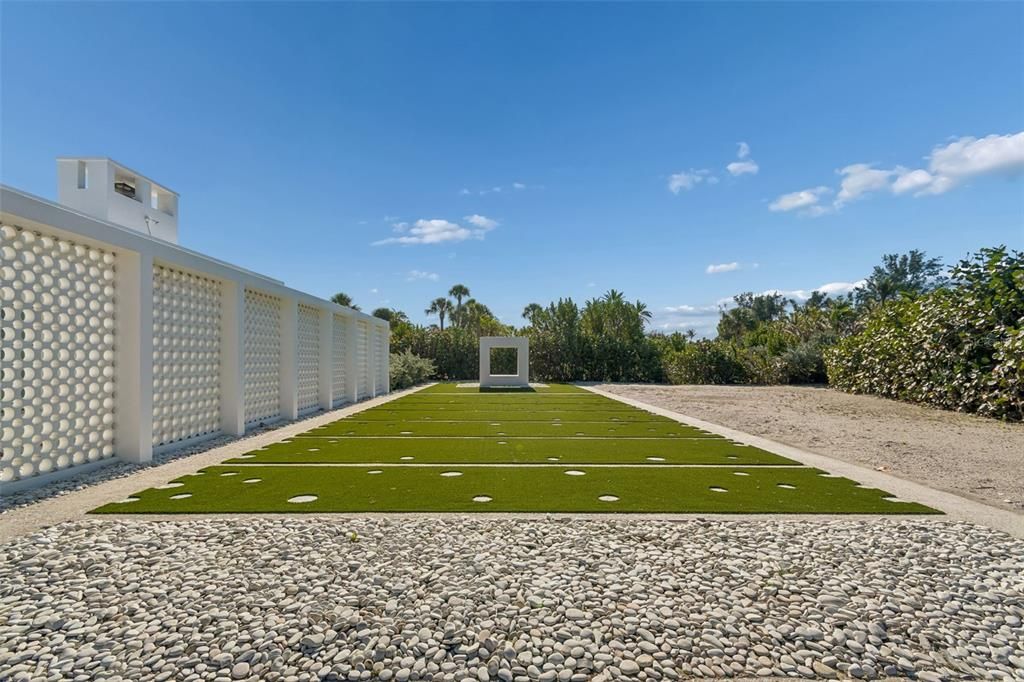 Active With Contract: $2,998,000 (4 beds, 3 baths, 4006 Square Feet)
