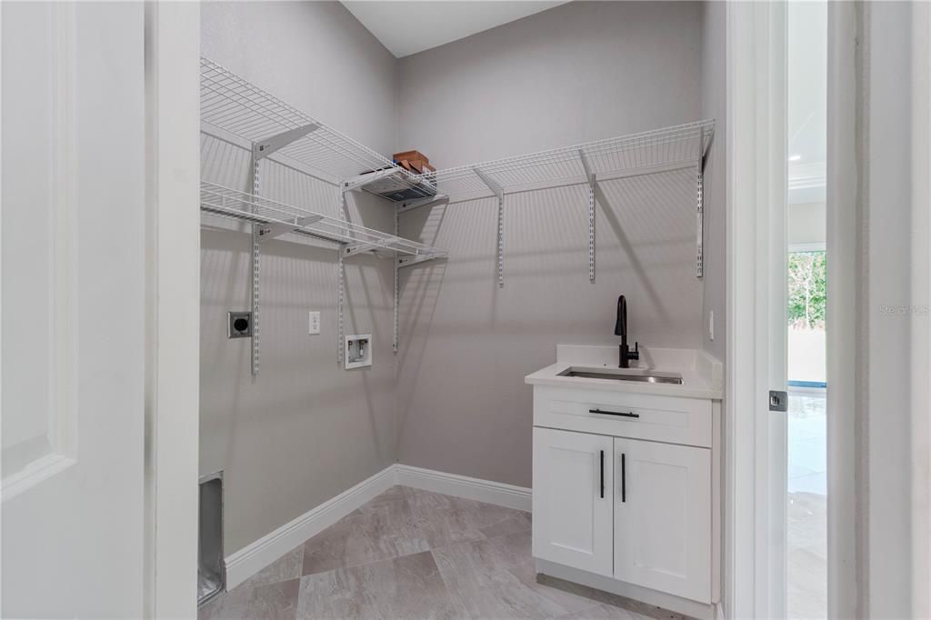 For Sale: $526,860 (3 beds, 2 baths, 1702 Square Feet)