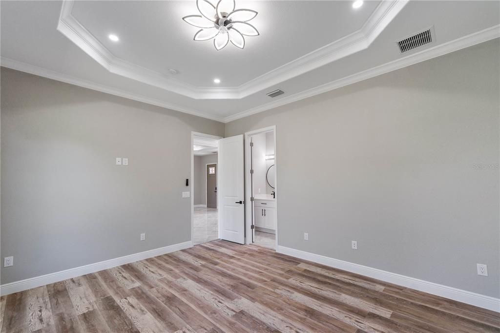 For Sale: $526,860 (3 beds, 2 baths, 1702 Square Feet)