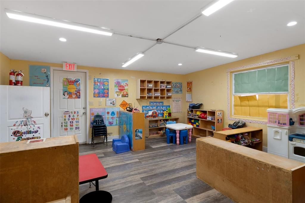 На продажу: $596,000 (0 спален, 0 ванн, 7804 Квадратных фут)