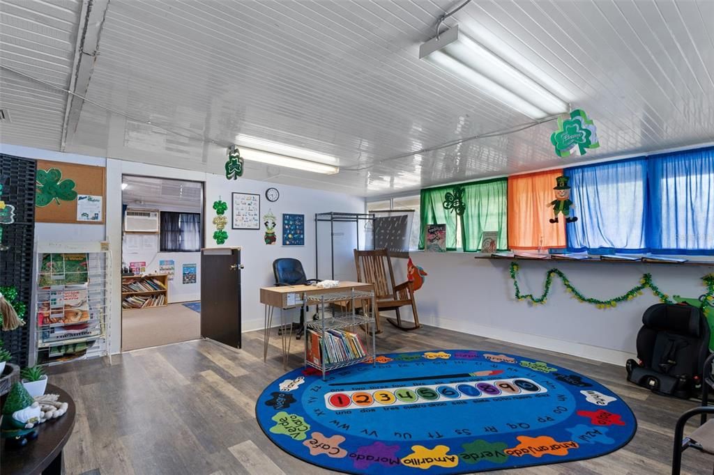 На продажу: $596,000 (0 спален, 0 ванн, 7804 Квадратных фут)