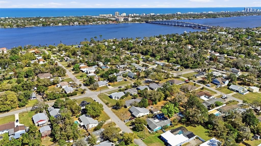 На продажу: $329,900 (2 спален, 1 ванн, 1508 Квадратных фут)