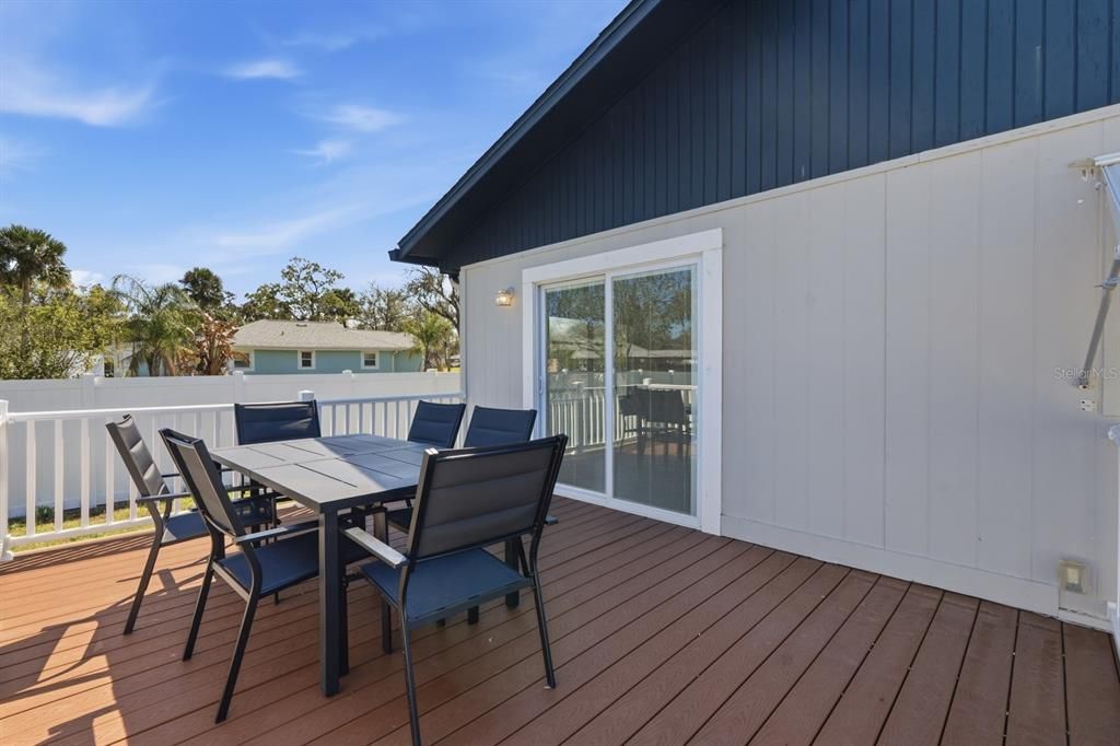 На продажу: $329,900 (2 спален, 1 ванн, 1508 Квадратных фут)