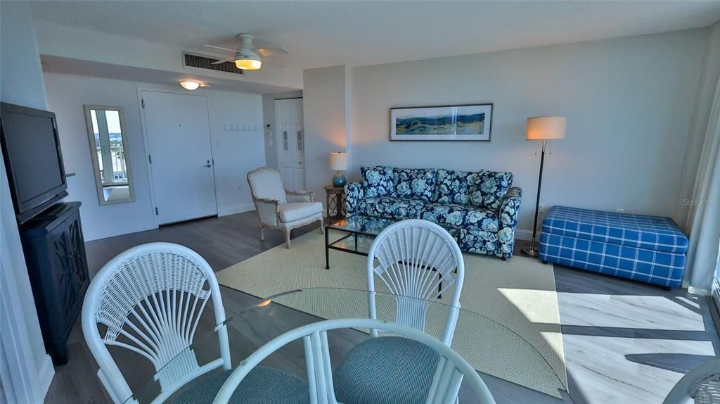 En Venta: $329,000 (1 camas, 1 baños, 850 Pies cuadrados)