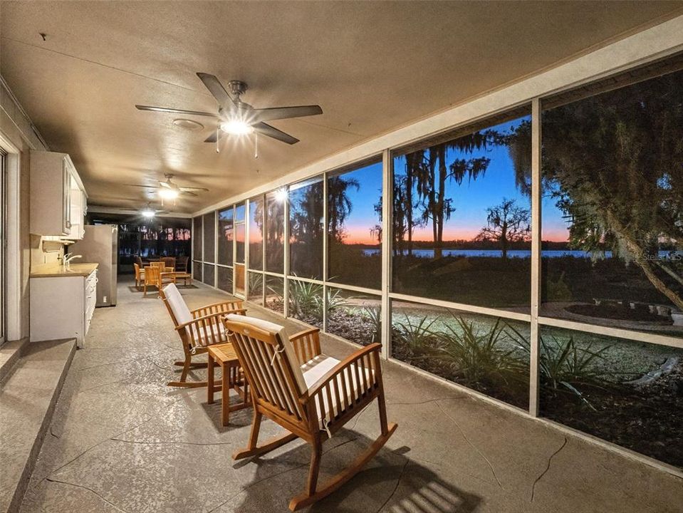 На продажу: $1,399,000 (4 спален, 2 ванн, 2940 Квадратных фут)