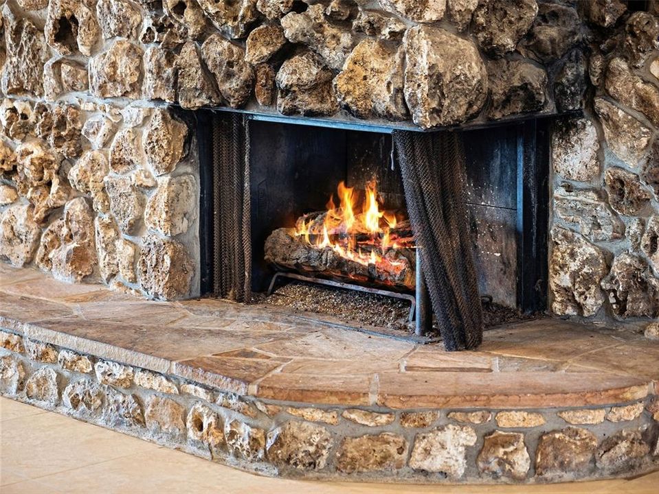 На продажу: $1,399,000 (4 спален, 2 ванн, 2940 Квадратных фут)