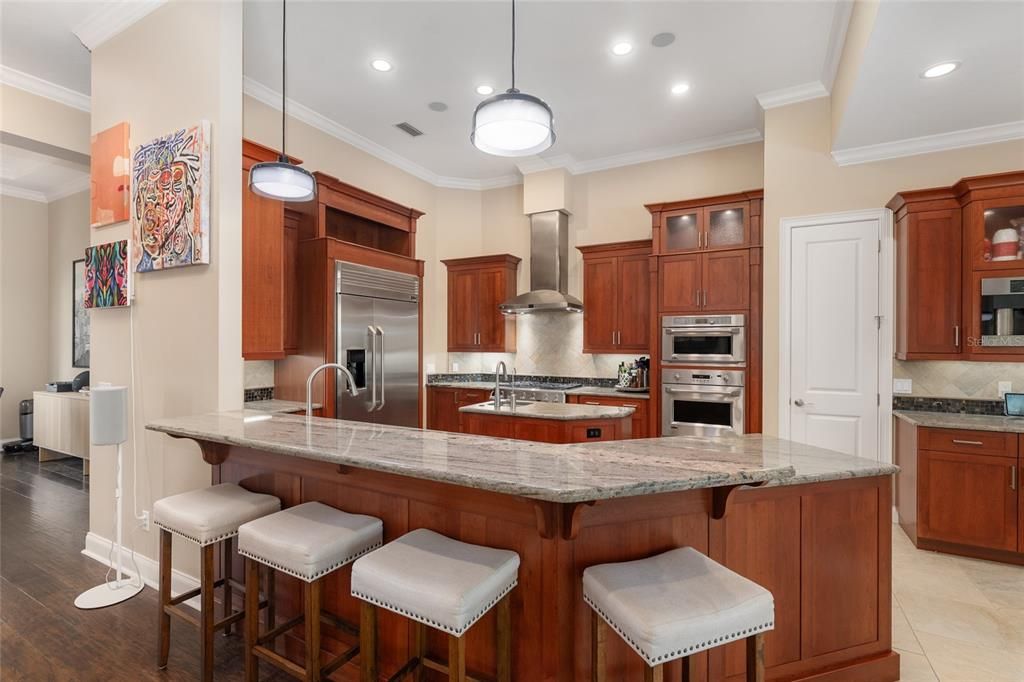 На продажу: $999,900 (4 спален, 4 ванн, 3319 Квадратных фут)