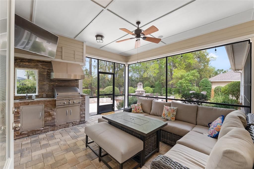 На продажу: $999,900 (4 спален, 4 ванн, 3319 Квадратных фут)