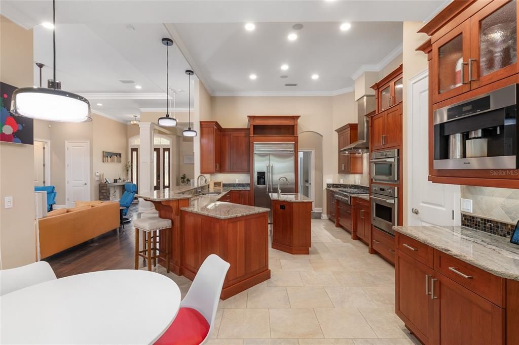 На продажу: $999,900 (4 спален, 4 ванн, 3319 Квадратных фут)