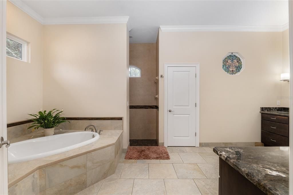 На продажу: $999,900 (4 спален, 4 ванн, 3319 Квадратных фут)