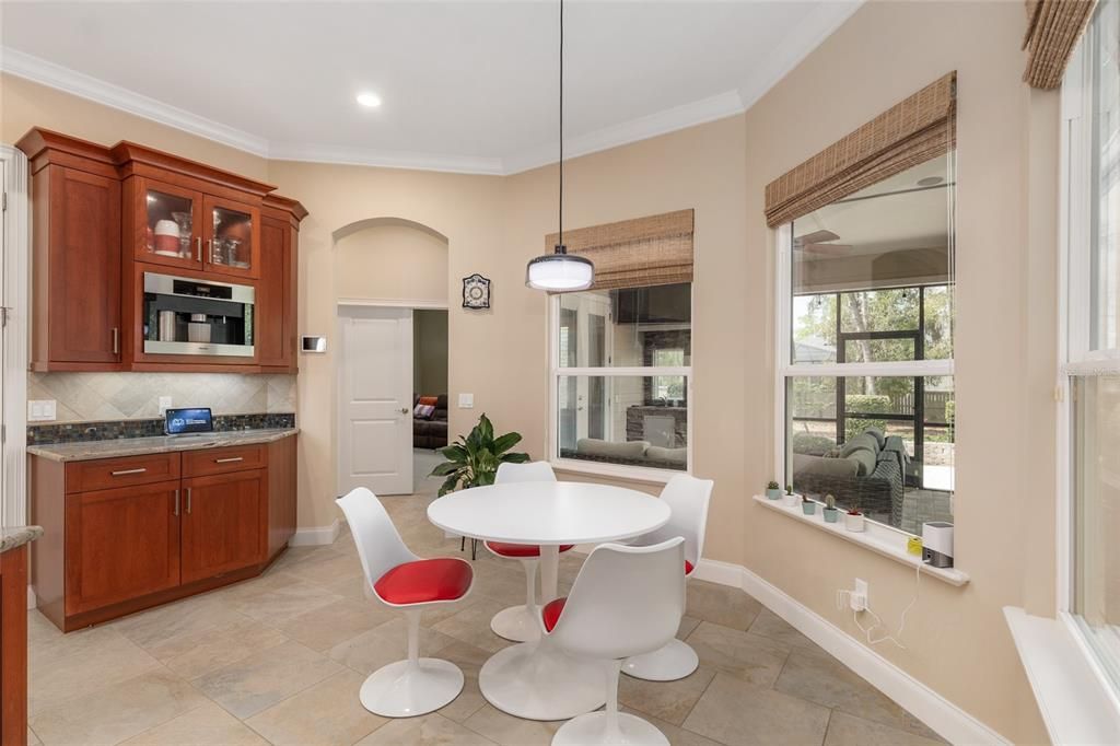 На продажу: $999,900 (4 спален, 4 ванн, 3319 Квадратных фут)